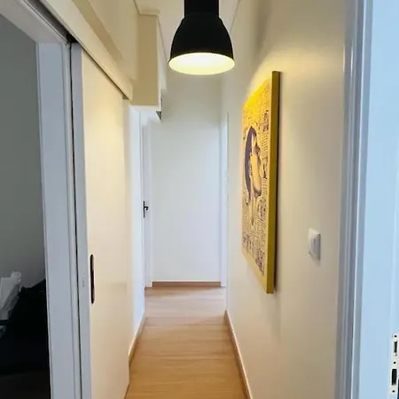 Comfortable And Bright 2bdr Flat